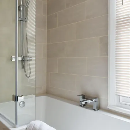 Pilchard * סקארבורו